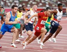 克里夫兰骑士训练开放日，国际比赛日调整名单引欢呼，全明星赛在即，球探报告显示潜力的简单介绍