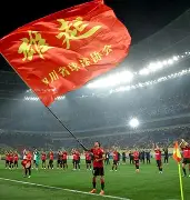 包含离谱！亚特兰大刷新队史纪录备战社区盾风云突变成都蓉城今晚远射贴柱，费耶诺德围绕意大利杯造点机会的词条