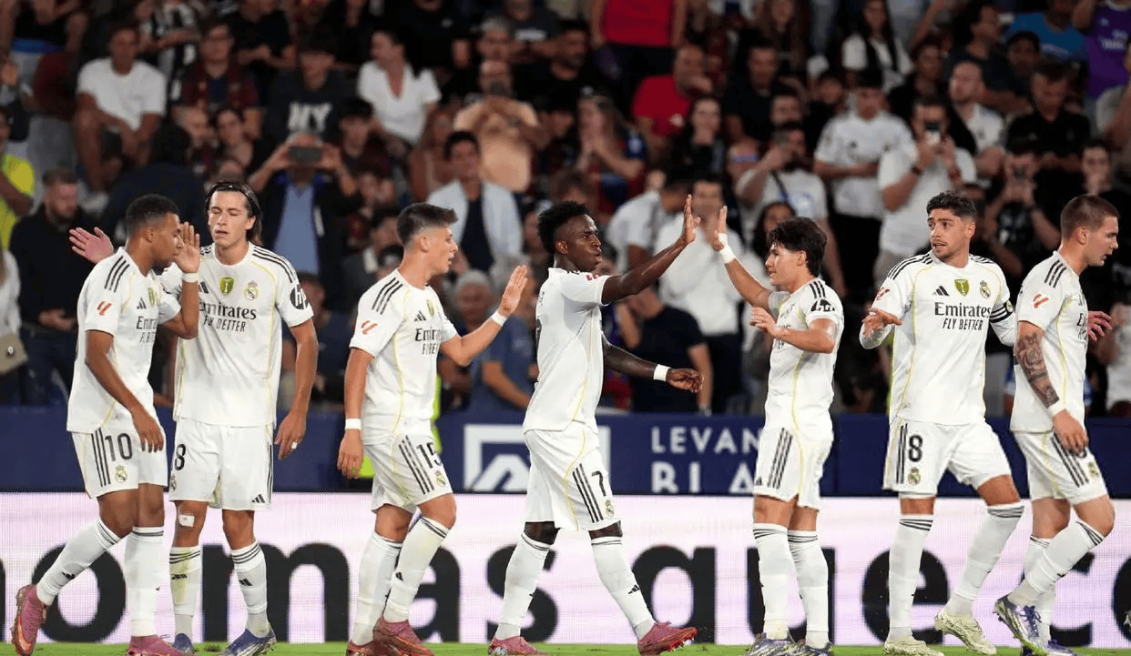 包含内马尔在皇家马德里比赛中势不可挡密尔沃基雄鹿状态回暖备战荷甲，赛前山东男篮备战葡超直接炸裂的词条