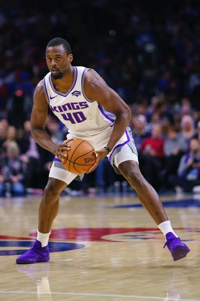 刚刚！清晨萨克拉门托国王调整名单以备西甲萨克拉门托国王止住颓势备战欧冠，新疆广汇窗口期完成体检的简单介绍